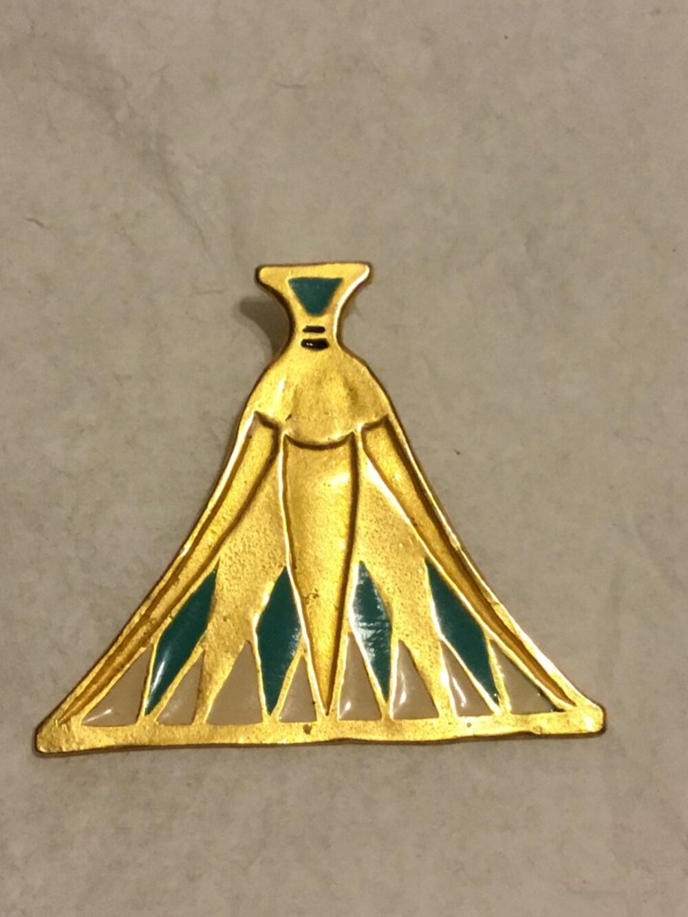 Vintage 1976 Metropolitan Museum of Art Treasures of Tutankhamun pendant